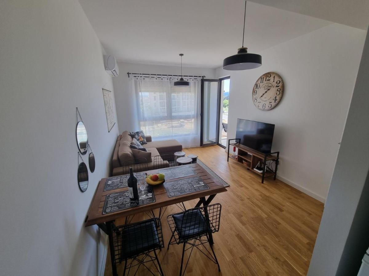Apartman Javi Leilighet Bar Eksteriør bilde