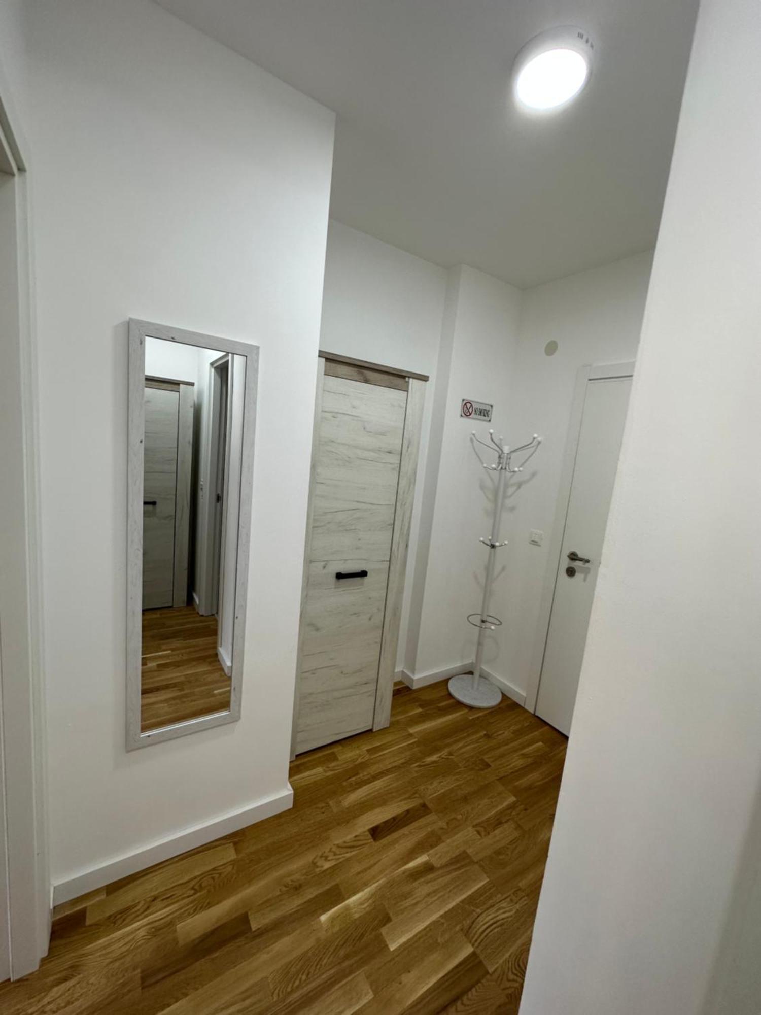 Apartman Javi Leilighet Bar Eksteriør bilde